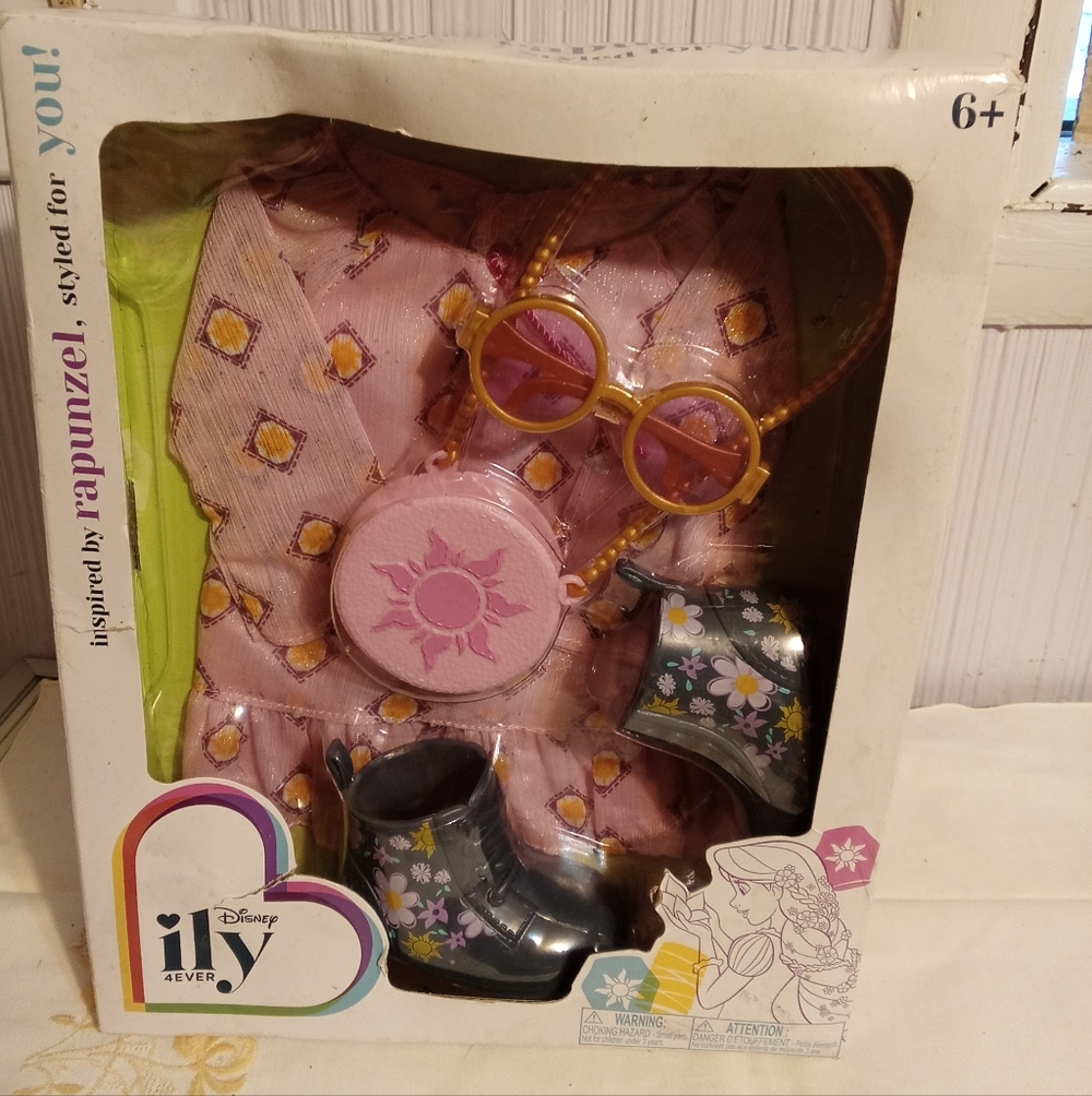 Disney ILY 4ever Rapunzel Inspired Apparel Doll Clothes Accessories Fashion Pack